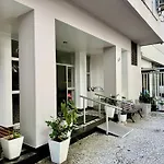 Stay Just 2 Blocks From Copacabana Beach Cozy & Convenient Retreat!