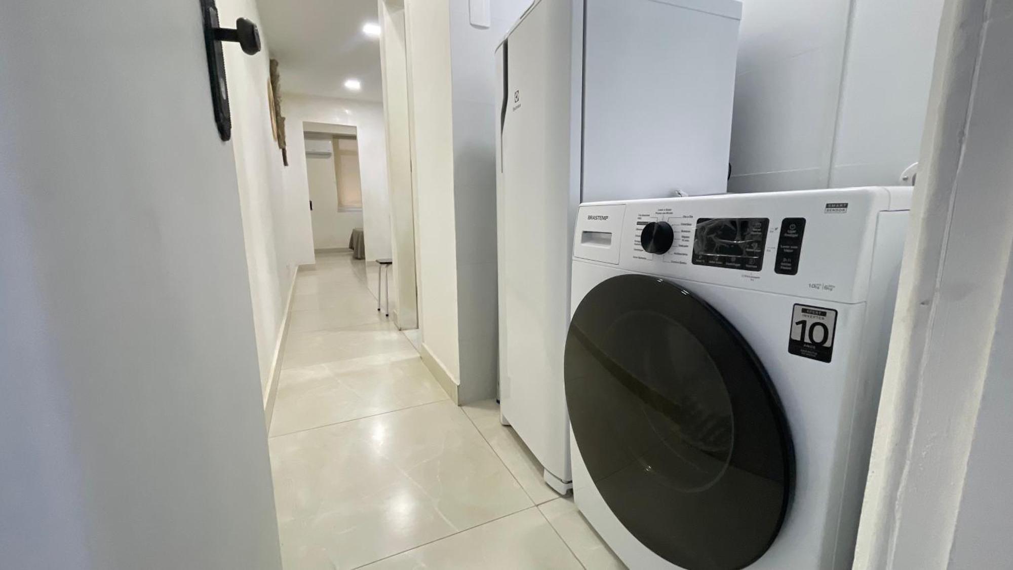 Just 2 Blocks From Copacabana Cozy & Convenient Retreat! Apartamento